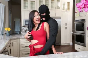 Phụ nữ đang cho con bú nên nhịn bú bao nhiêu phút? Giống như 300 bản cập nhật xuất tinh vào núm vú
